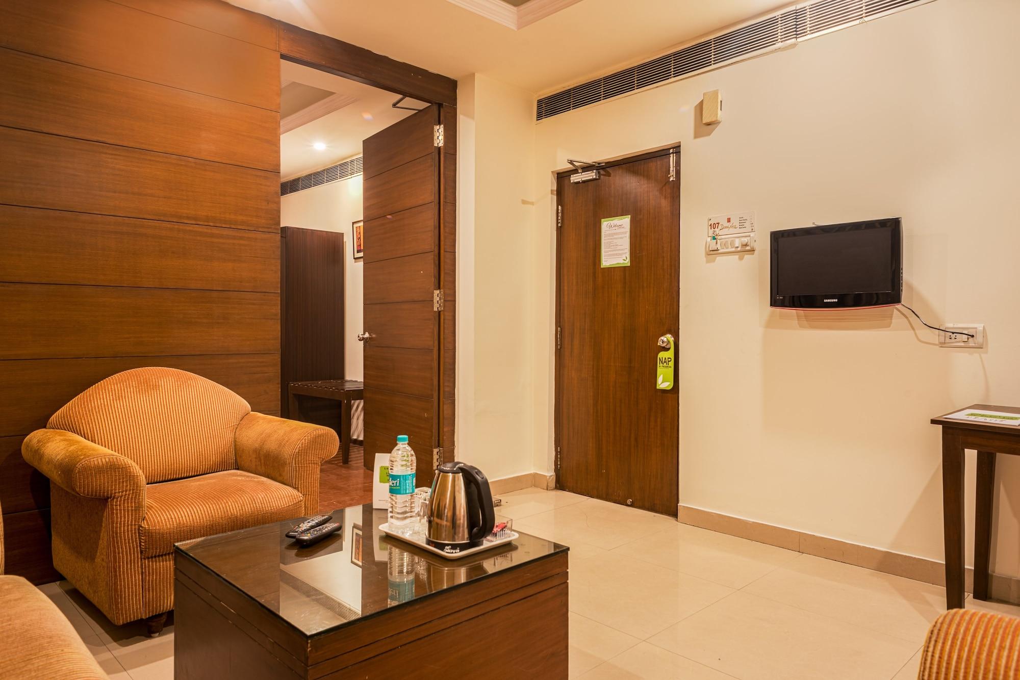 Treebo Trend Grand Plaza Nampally Hyderabad Exterior photo
