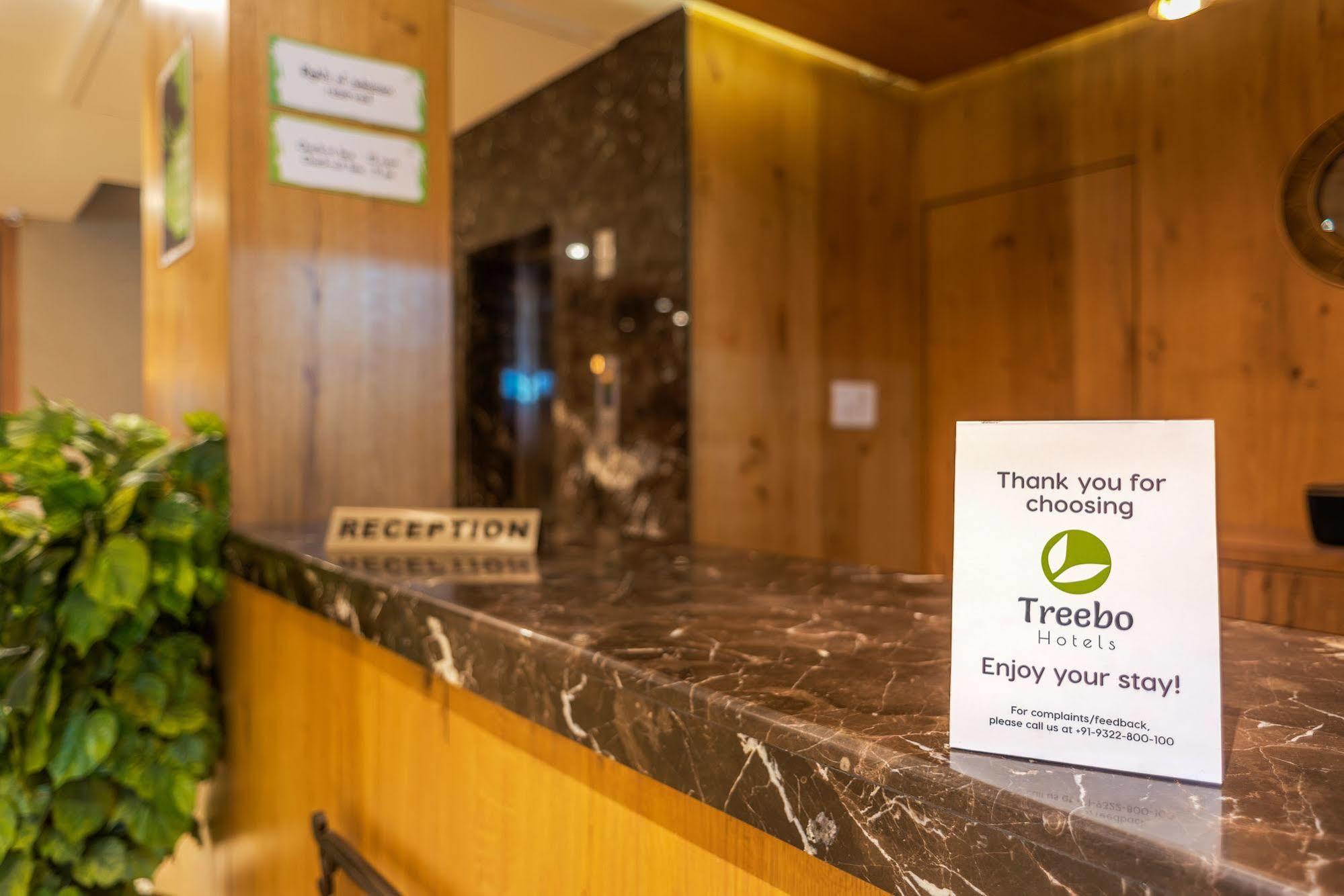 Treebo Trend Grand Plaza Nampally Hyderabad Exterior photo